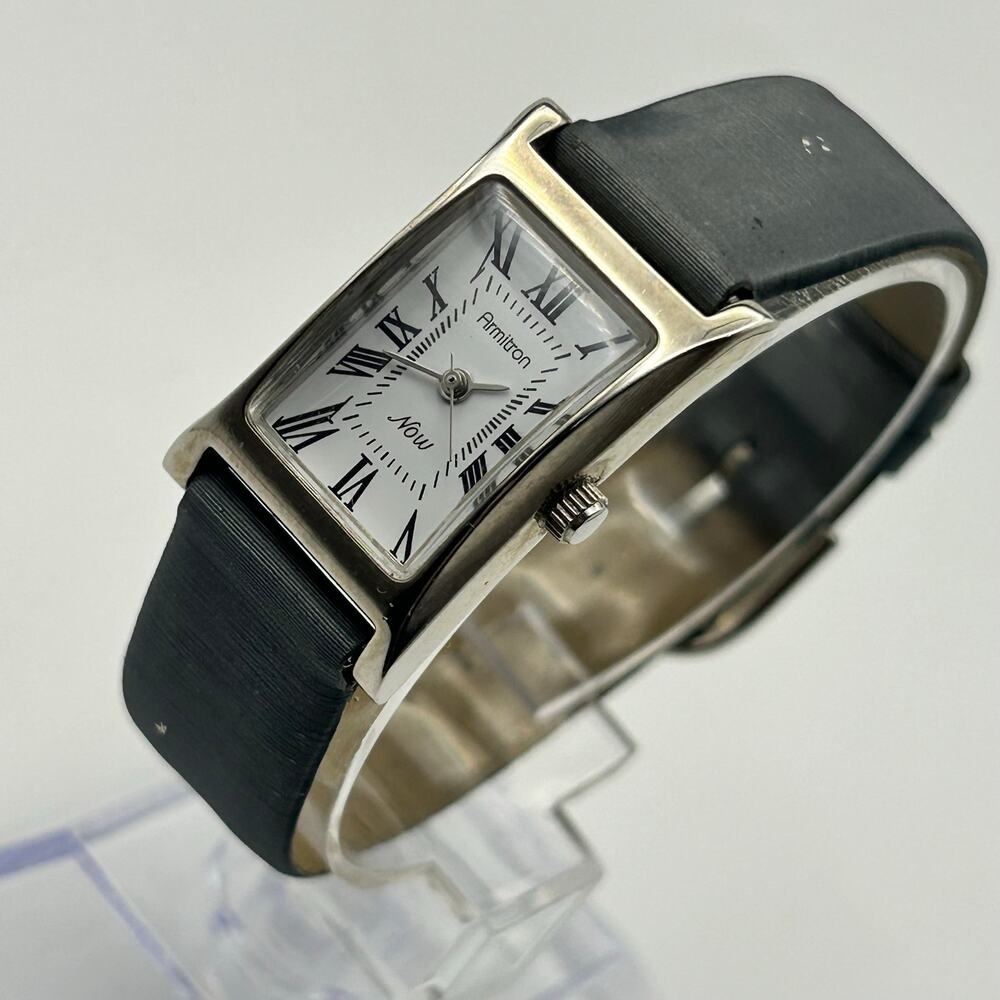 Armitron Now Silver Gray Leather Women’s Analog Watch Working New Battery